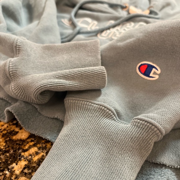 Champion Tops - Authentic Champion Crop Top Hoodie